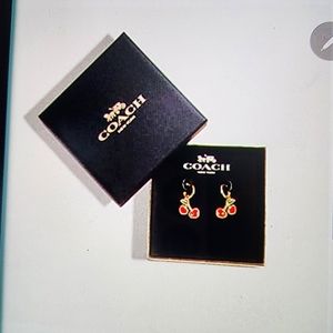 NWT COACH HEART CHERRY 🍒 HUGGIE EARRINGS.